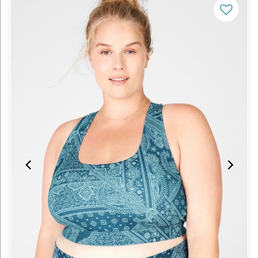 Fabletics Kessler Medium Impact Sports Bra 4x